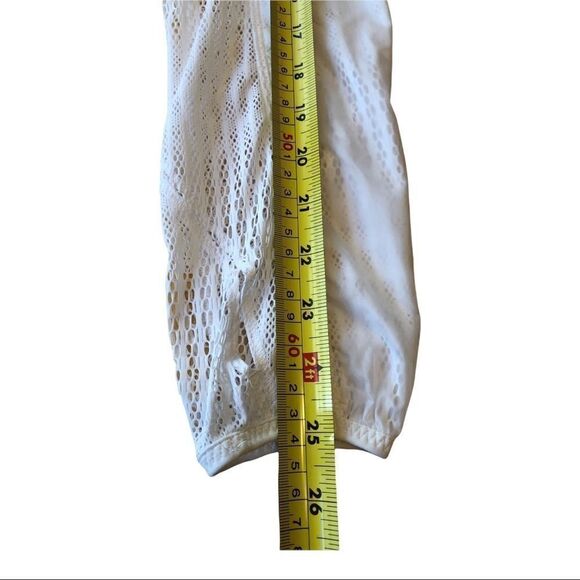 lululemon Shear Layered Jacket with Lace Underlay EUC - Picture 10 of 13